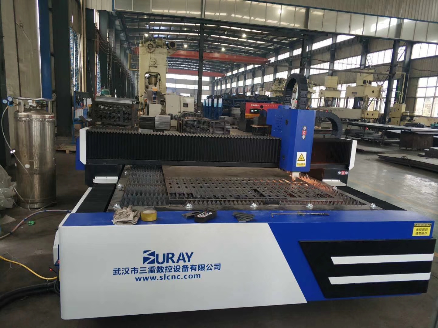 小型金屬激光切割機多少錢一臺((圖1) 小型金屬激光切割機多少錢一臺((圖1)